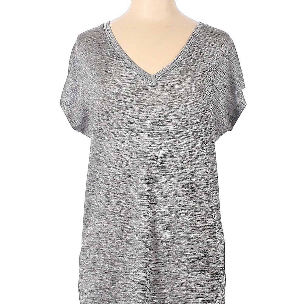 Stella and dot silver v-neck